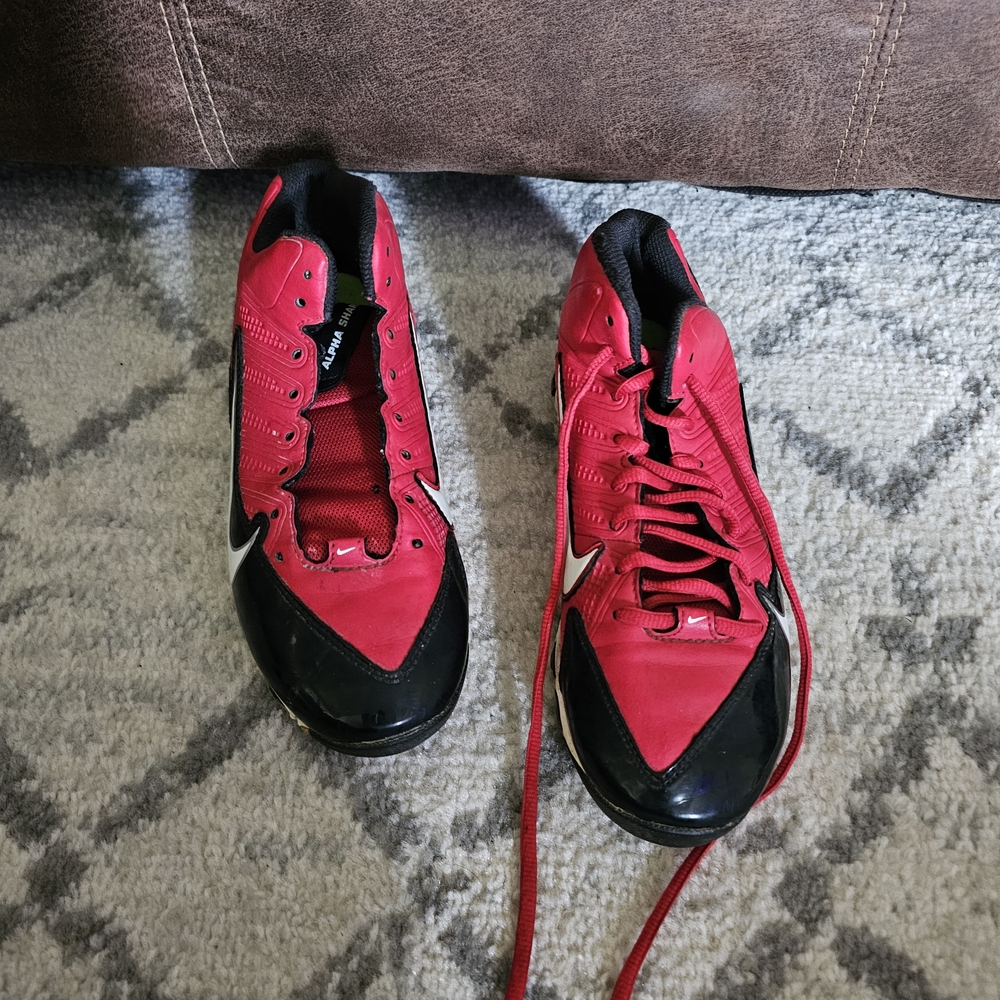 Nike Size 5 Youth Red and Black Athletic Shoes